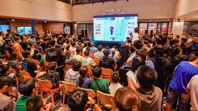 What's in the first Roblox experience day in Vietnam?
