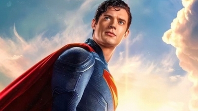 Superman បានផ្តួល Jurassic World ដោយធ្វើឱ្យវាក្លាយជាខ្សែភាពយន្តបើកឆាកដ៏គួរឱ្យចាប់អារម្មណ៍បំផុតទាំង 3 នៃឆ្នាំ 2025។