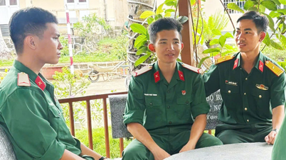 Chính trị viên tận tâm, nhiều sáng kiến