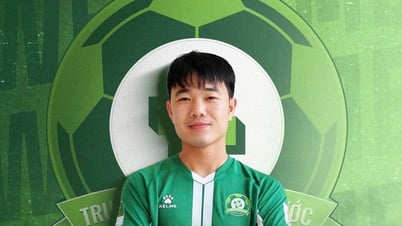 Xuân Trường tái hợp Công Phượng tại CLB Bình Phước, vẫn bí ẩn số áo