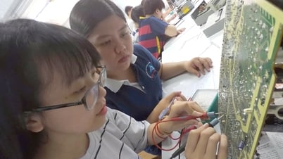 Sinh viên ngành khoa học cơ bản sẽ được nhận học bổng và sinh hoạt phí?