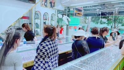 Giá vàng hôm nay 14/7/2025: Bắt đầu từ mức 121,5 triệu đồng. Giá vàng bước vào tuần khó đoán với hàng loạt chỉ số kinh tế Mỹ