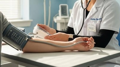Bài tập đơn giản chỉ 12 phút, không ngờ giúp hạ huyết áp cực hay