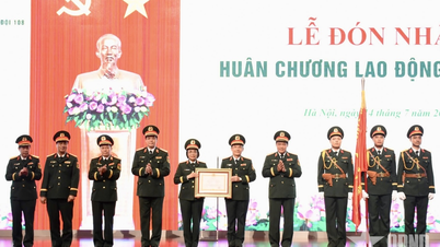 Bệnh viện Trung ương Quân đội 108 đón nhận Huân chương Lao động hạng Nhì