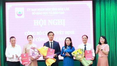 Dak Lak appoints managers of schools under the Department of Education and Training