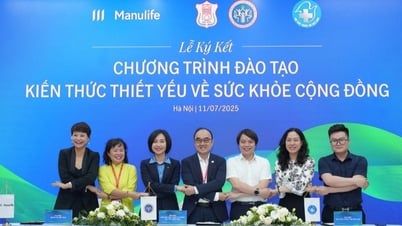 Manulife Việt Nam hợp tác nâng cao kiến thức y tế cho tư vấn viên bảo hiểm