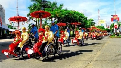 Nắng nóng khắp miền Bắc và Trung Bộ, chiều tối có mưa rào và dông