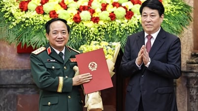 Chủ tịch nước Lương Cường trao quyết định thăng quân hàm, cấp bậc hàm cho sĩ quan cao cấp Quân đội và Công an
