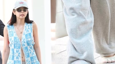 Jennie gây tranh cãi vì mang dép “5 ngón” như đi chân trần tại sân bay