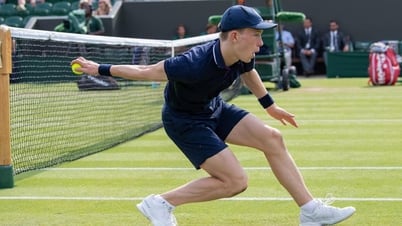 Những cô, cậu bé nhặt bóng ở Grand Slam là ai?
