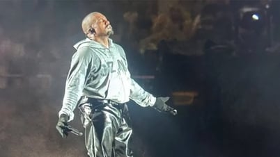 Khán giả yêu cầu hoàn tiền sau buổi biểu diễn của Kanye West