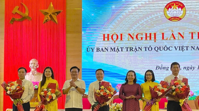 Ủy ban MTTQVN phường Đồng Hới công bố các quyết định về tổ chức và cán bộ