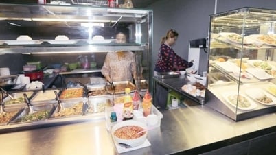 Vụ bánh mì 208.000 đồng ở Nội Bài: Cách các nước ngăn "chặt chém" ở sân bay