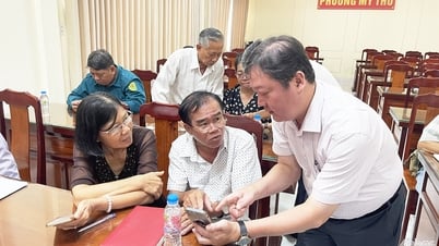 Phường Mỹ Tho: Nâng cao năng lực chuyển đổi số cho cán bộ khu phố và Đội Hỗ trợ phản ứng nhanh