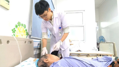 Cụ bà hoại tử da đầu do biến chứng nguy hiểm của zona