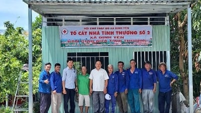 Bàn giao 5 căn nhà tình thương cho đối tượng gặp khó khăn về nhà ở