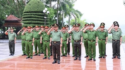 Lực lượng Cảnh sát Tuyên Quang tổ chức sinh hoạt chính trị tại Khu Di tích Nha Công an Trung ương