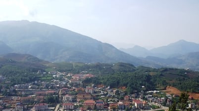 Tỉnh miền núi nổi tiếng với những đỉnh núi hùng vĩ, nơi nào cũng khiến du khách say mê bởi cảnh sắc tuyệt đẹp và nét văn hóa độc đáo.