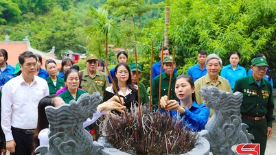 Dâng hương tưởng nhớ các Anh hùng liệt sĩ, Thanh niên xung phong