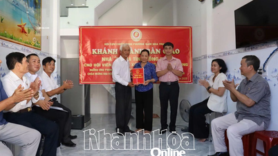 Hội Cựu chiến binh phường Nam Nha Trang bàn giao nhà "Nghĩa tình đồng đội"