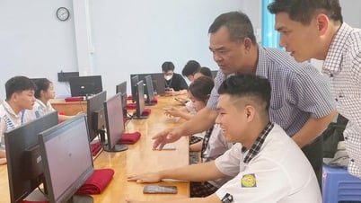 Vinh Long announces high school graduation exam scores for 2025