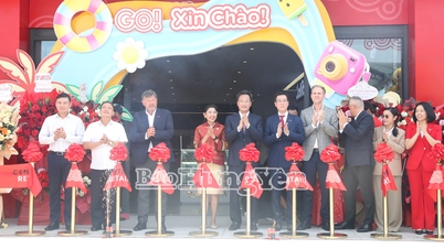 Đại sứ Thái Lan tại Việt Nam và đồng chí Bí thư Tỉnh ủy Nguyễn Hữu Nghĩa dự lễ khai trương siêu thị Go! Hưng Yên