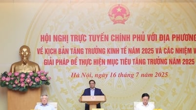Thủ tướng: Phấn đấu tăng trưởng kinh tế năm 2025 từ 8,3-8,5%