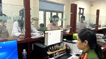 Công an phường Đồng Hới: Chủ động phục vụ người dân giải quyết thủ tục hành chính