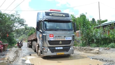 Gập ghềnh đường lên cửa khẩu
