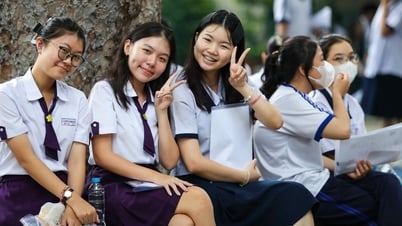 Top 300 thí sinh cao điểm nhất tổ hợp A01 thi tốt nghiệp THPT 2025