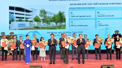 ハイフォン市は多くの大規模不動産プロジェクトに投資証明書と覚書を交付している