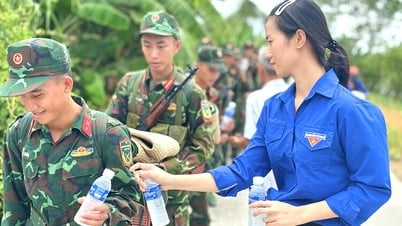 Tiểu đoàn 207 hành quân dã ngoại làm công tác dân vận
