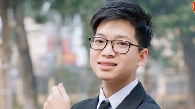 Thủ khoa tổ hợp A00 cũng là thủ khoa thi đánh giá năng lực HSA