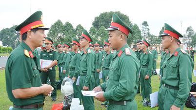 Cảm nhận sâu sắc tình yêu thương