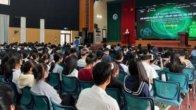 Ngành công thương tăng cường hỗ trợ doanh nghiệp chuyển đổi số trong năm 2025