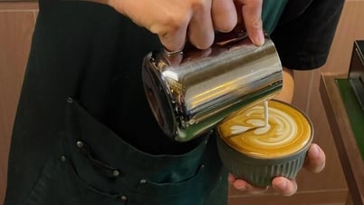 Nhận 1 sao vì nhắc khách trật tự, quán nước đăng "bản tường trình" giải oan