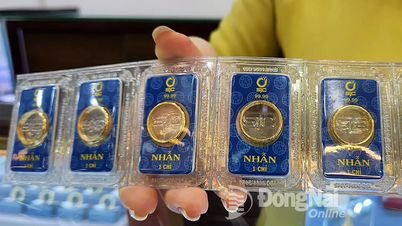 Giá vàng miếng ‘quay đầu’ giảm gần 1 triệu đồng/lượng