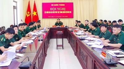 Tập huấn báo cáo viên pháp luật trong quân đội