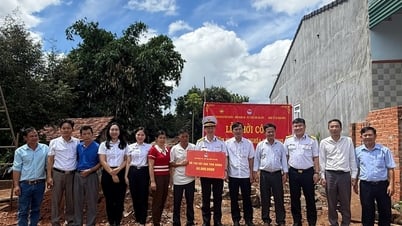 Khởi công xây dựng 2 căn nhà tình nghĩa tại xã Nam Dong