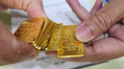 Giá vàng miếng SJC và vàng nhẫn có còn hấp dẫn giữa biến động thế giới?