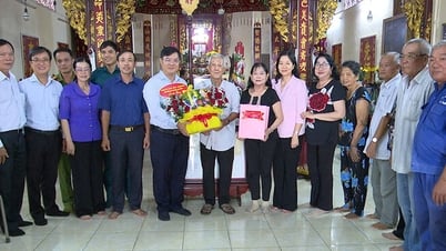Lãnh đạo phường Long Xuyên thăm Ban Trị sự Giáo hội Phật giáo Việt Nam và các cơ sở thờ tự