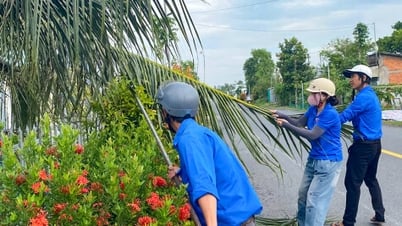 Ra quân xây dựng môi trường "Sáng - xanh - sạch - đẹp" tại xã Hồng Dân