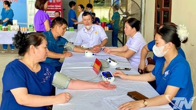 Khám bệnh, cấp thuốc miễn phí cho các đối tượng chính sách tại xã Đại Phúc