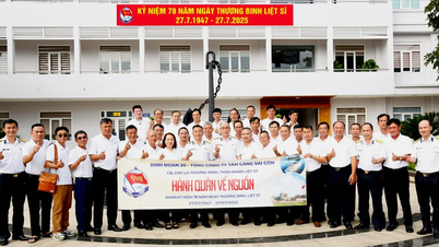 Binh đoàn 20 - Tổng Công ty Tân Cảng Sài Gòn trao quà tri ân thương binh và con liệt sĩ