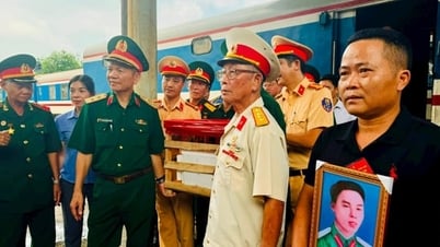 Đón hài cốt liệt sĩ về quê nhà