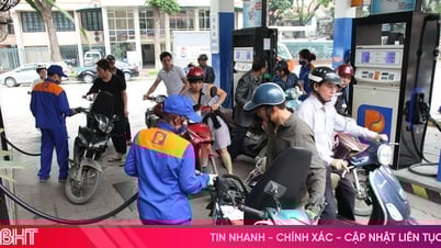 Giá xăng RON95-III quay đầu giảm