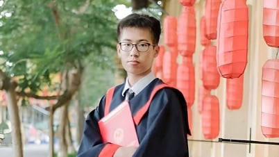 Thủ khoa 30 điểm khối A của Hà Nội không dùng điện thoại và mạng xã hội