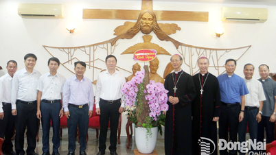 Lãnh đạo Sở Dân tộc và tôn giáo thăm Tòa Giám mục Xuân Lộc