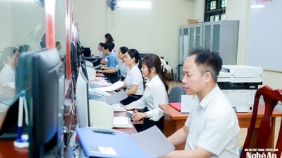 Infographic: 3 chế độ, chính sách cho công chức tự nguyện xin thôi việc