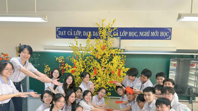 Trường lập kỳ tích: Một lớp 'ẵm' 12 điểm 10, điểm trung bình khối A00 gần tuyệt đối